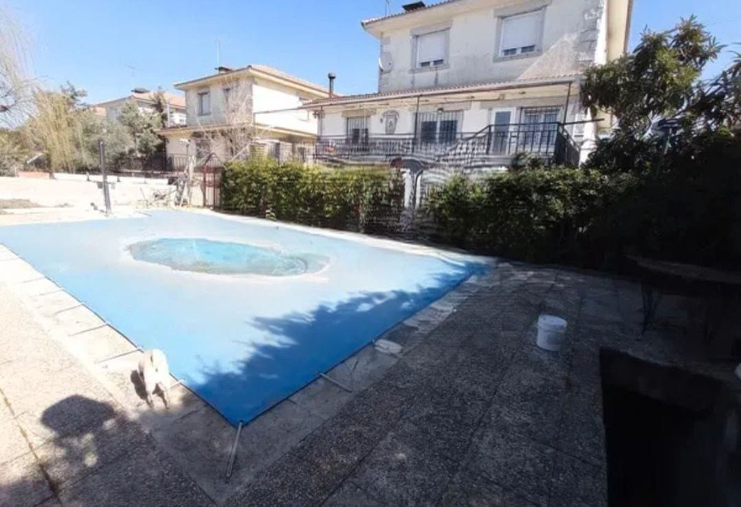 Piscina de Casa o chalet en venta en Camarena con Calefacción, Jardín privado y Terraza