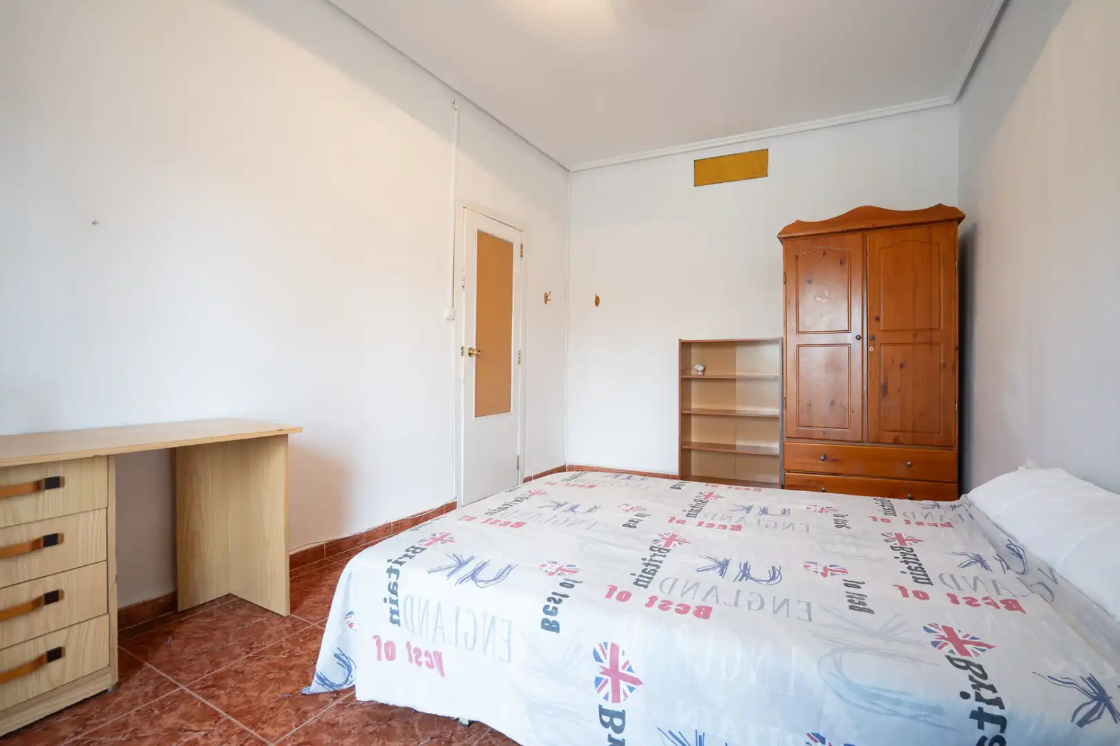 Habitación de Piso en venta en Valencia con Aire acondicionado, Calefacción y Jardín privado