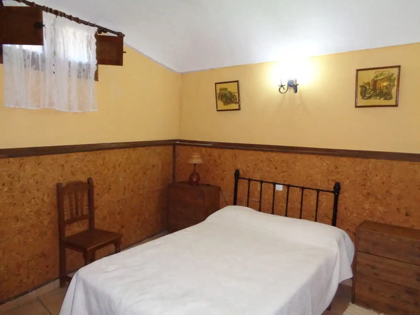 Casa adosada en venta en Calle Retamar, Romangordo