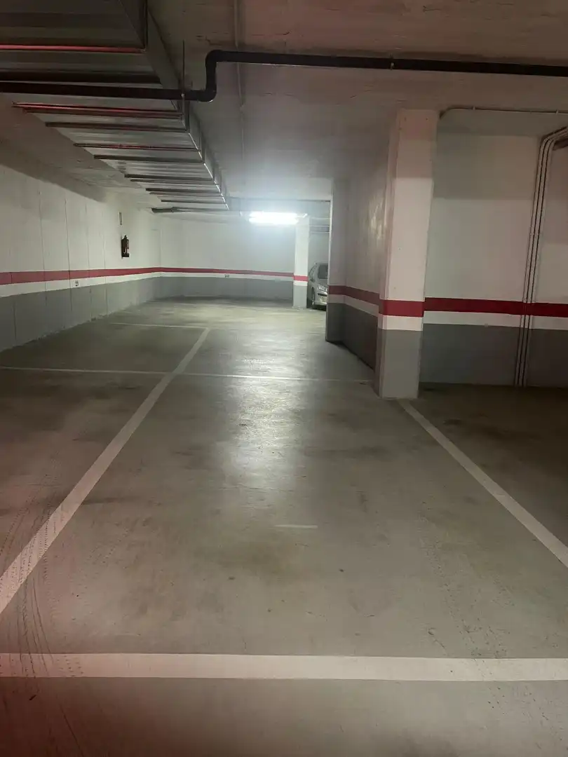 Einzelparkplatz zur Miete in Travesía de Arteixo 311