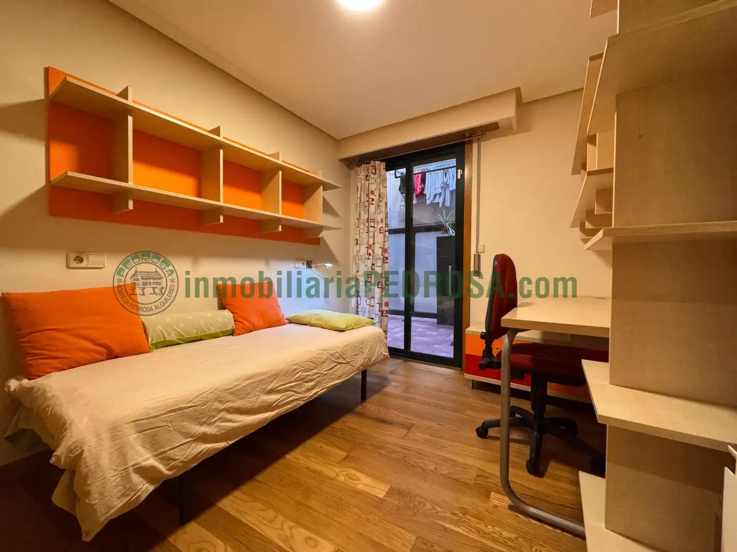 Bedroom of Flat for sale in Pontevedra Capital   with Heating, Terrace and Storage room