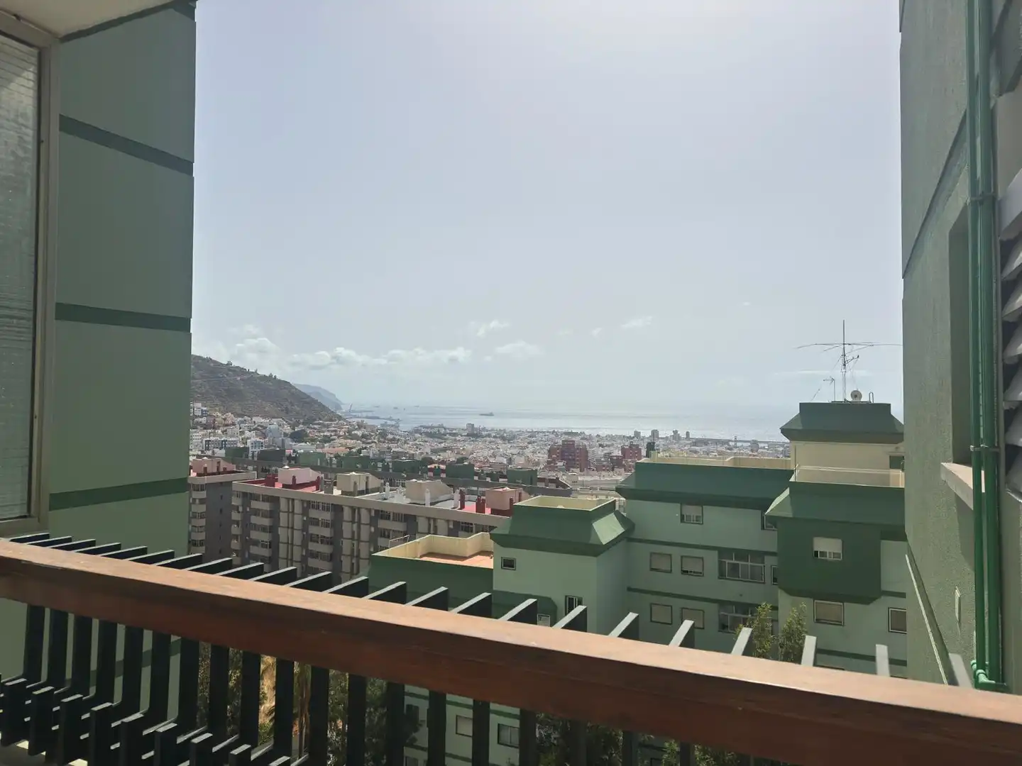 Vista exterior de Piso de alquiler en Santa Cruz de Tenerife con Balcón