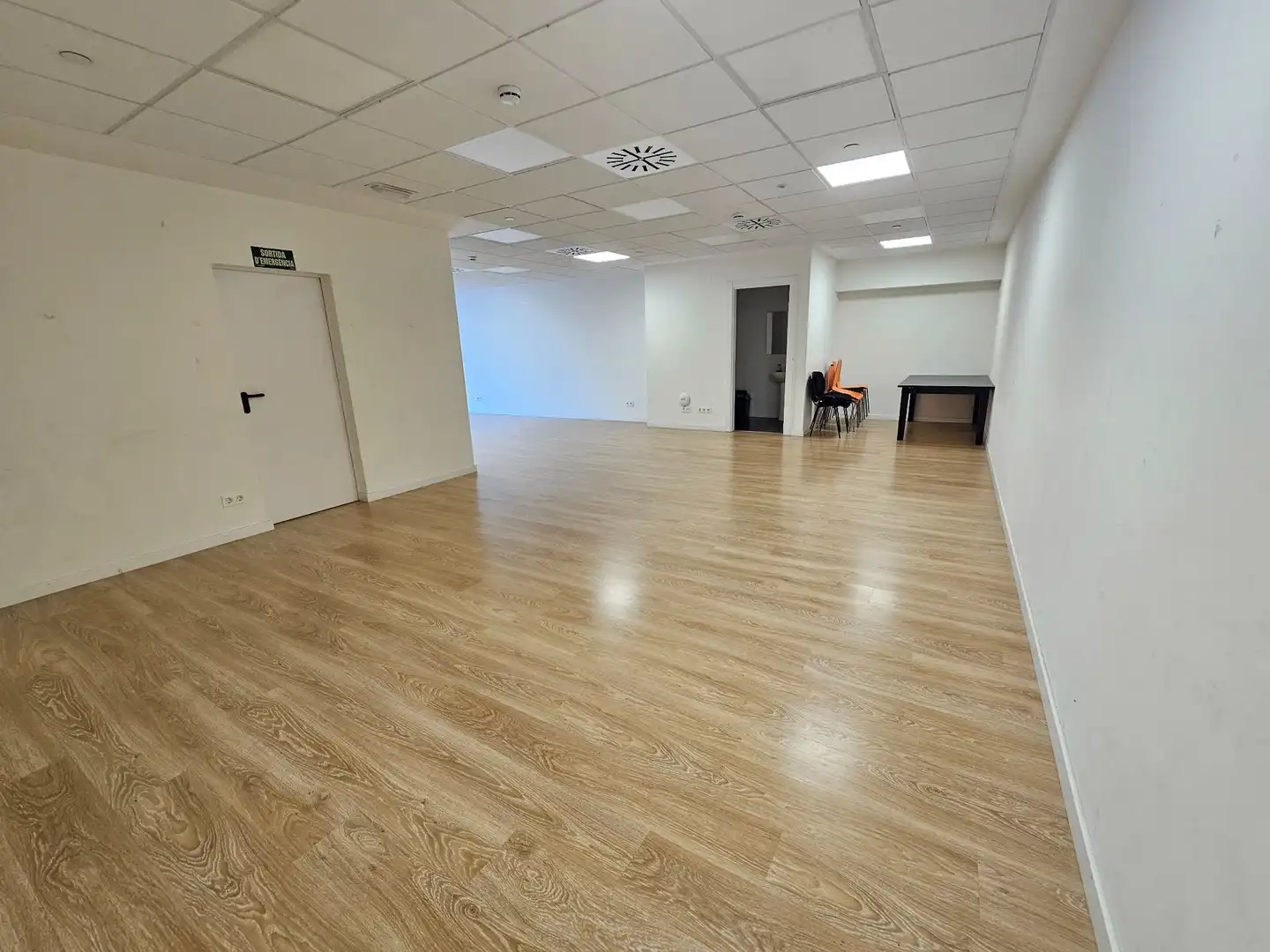 Flat for sale in Barcelona  with Air Conditioner, Heating and Terrace