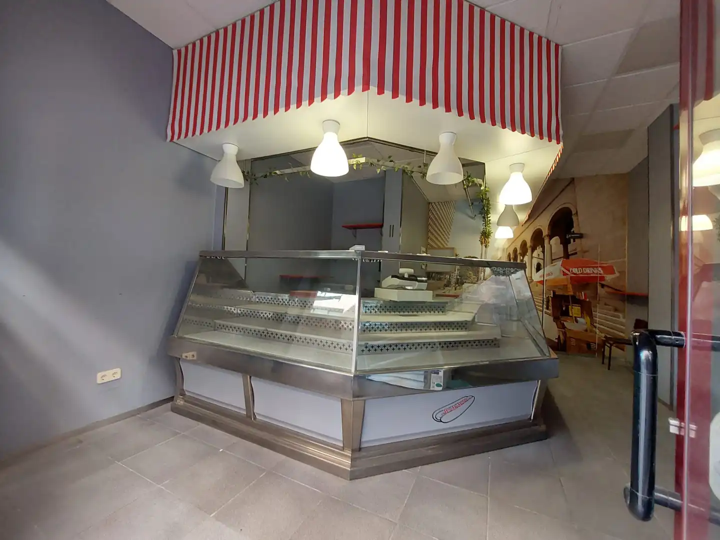 Local comercial en venta en Calle Moraleja, imagen 2