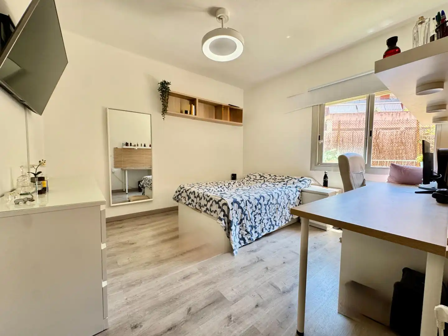 Piso en venta en Carrer PINTOR CASAS, Vilapicina i la Torre Llobeta