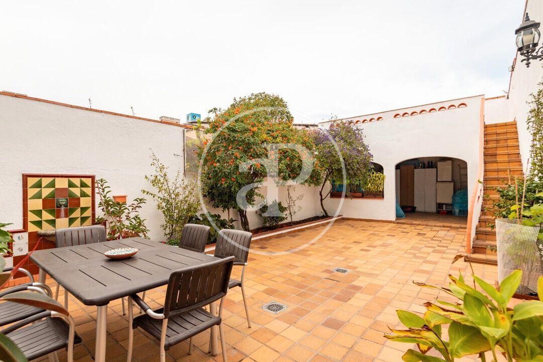 Terrassa de Casa adosada en venda en Sabadell amb Aire condicionat, Calefacció i Jardí privat