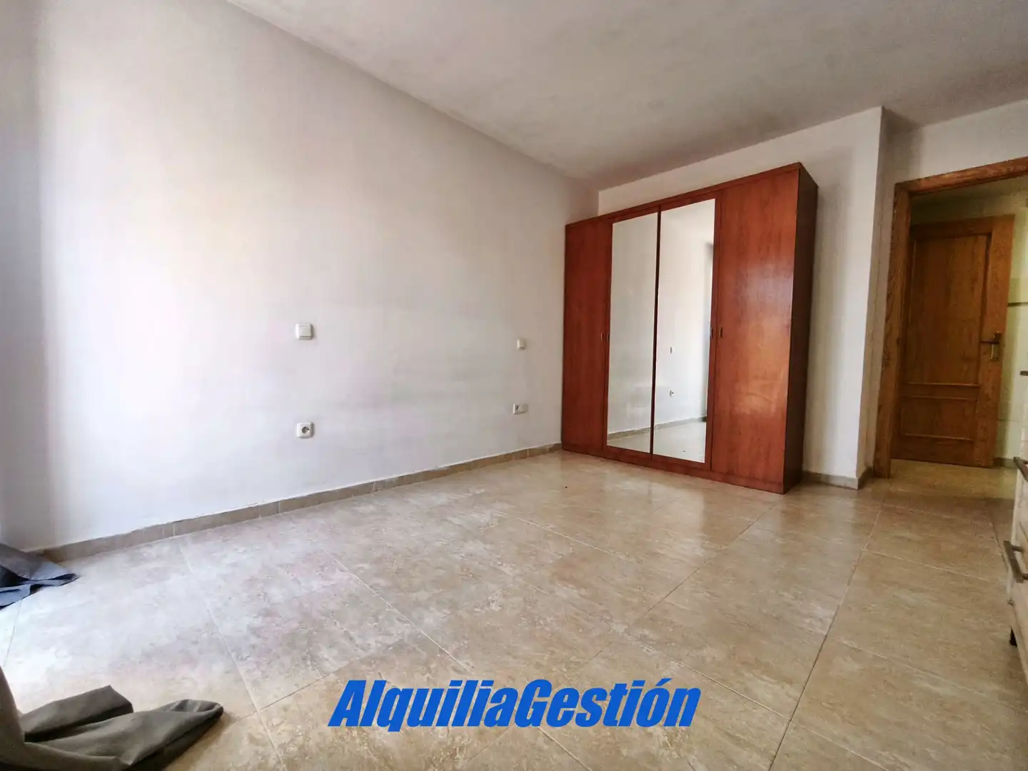 Habitación de Apartamento de alquiler en Alovera con Calefacción