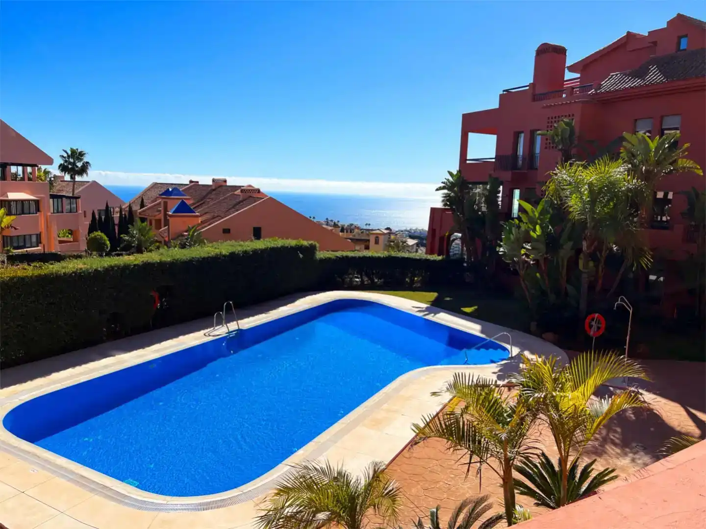 Vista exterior de Apartament en venda en Mijas amb Aire condicionat i Piscina