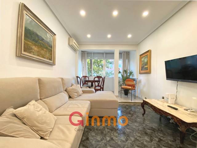 Piso en Venta en Calle de Emilio Ferrari en Pueblo Nuevo