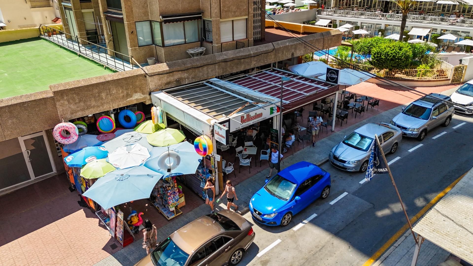 Vista exterior de Local de lloguer en Benidorm amb Terrassa