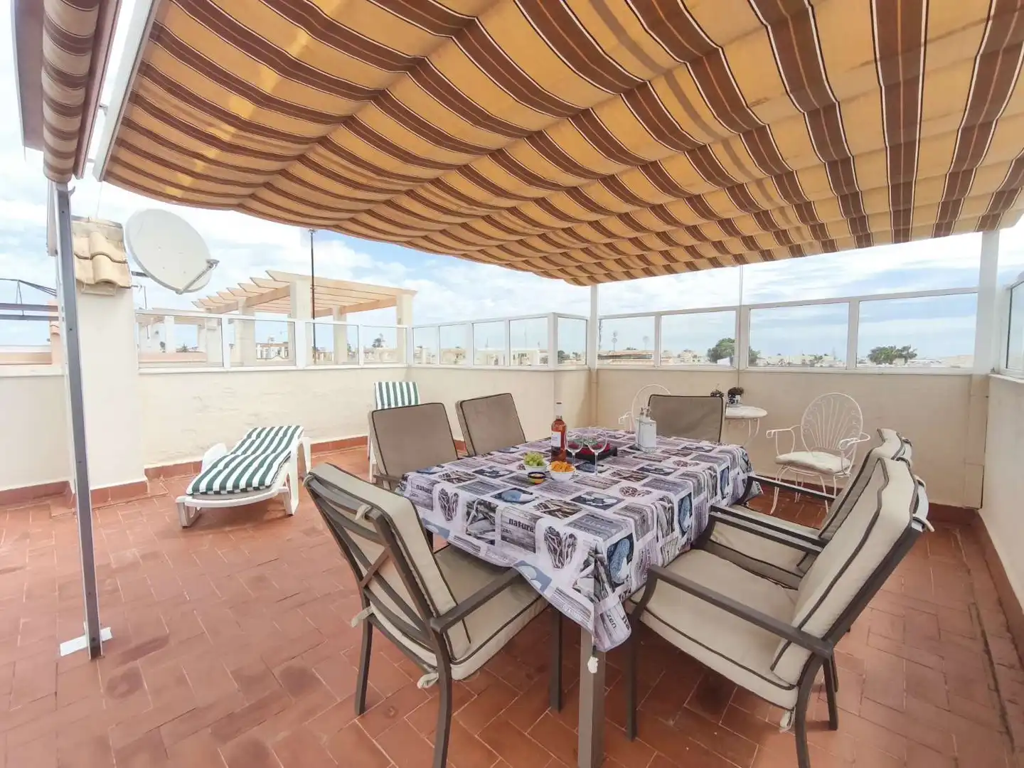 Terrassa de Apartament en venda en Orihuela amb Aire condicionat, Moblat i Internet