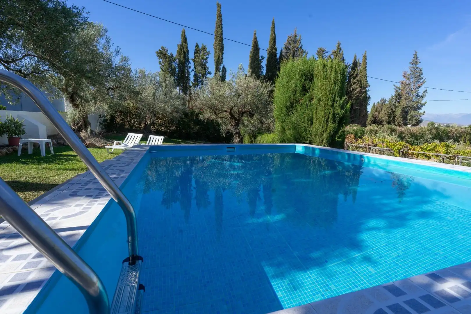 Piscina de Casa o chalet en venta en Alhaurín El Grande con Aire acondicionado, Calefacción y Terraza