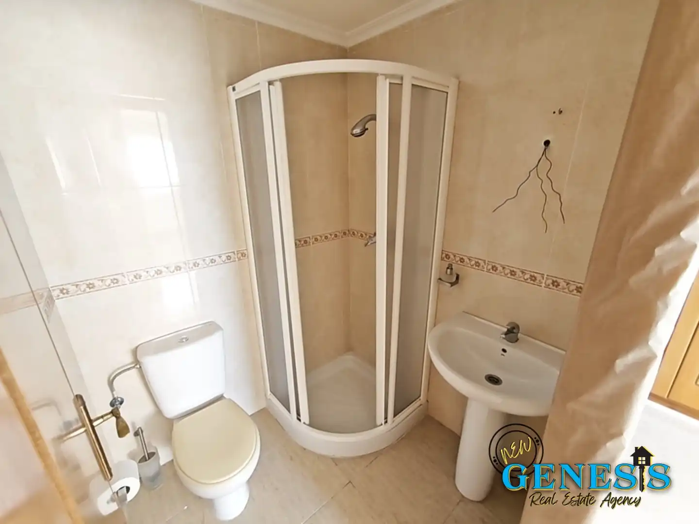 Bany de Apartament en venda en Torrevieja amb Calefacció, Forn i Balcó