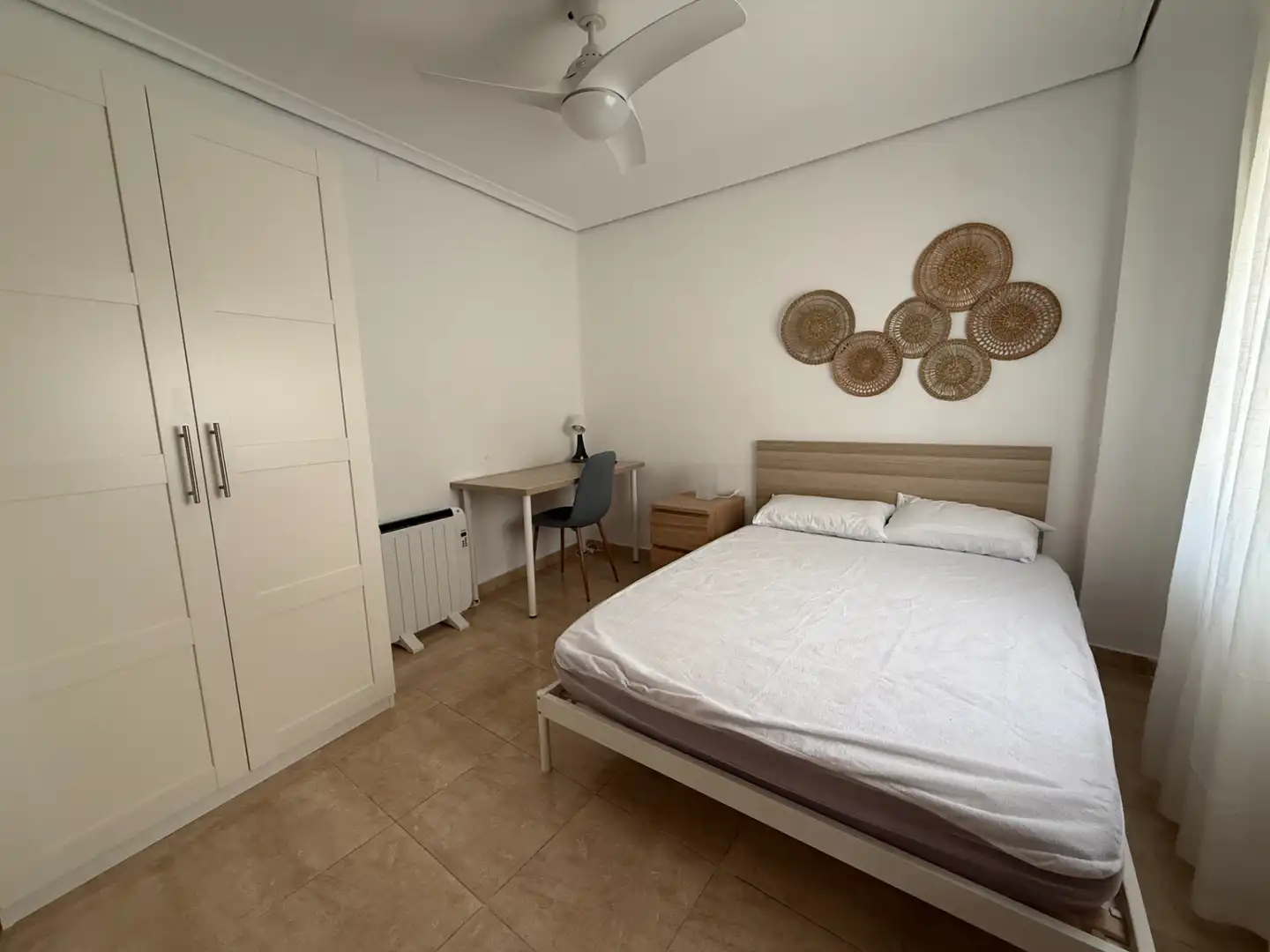 Habitación de Piso para compartir en Castellón de la Plana / Castelló de la Plana con Amueblado, Horno y Lavadora
