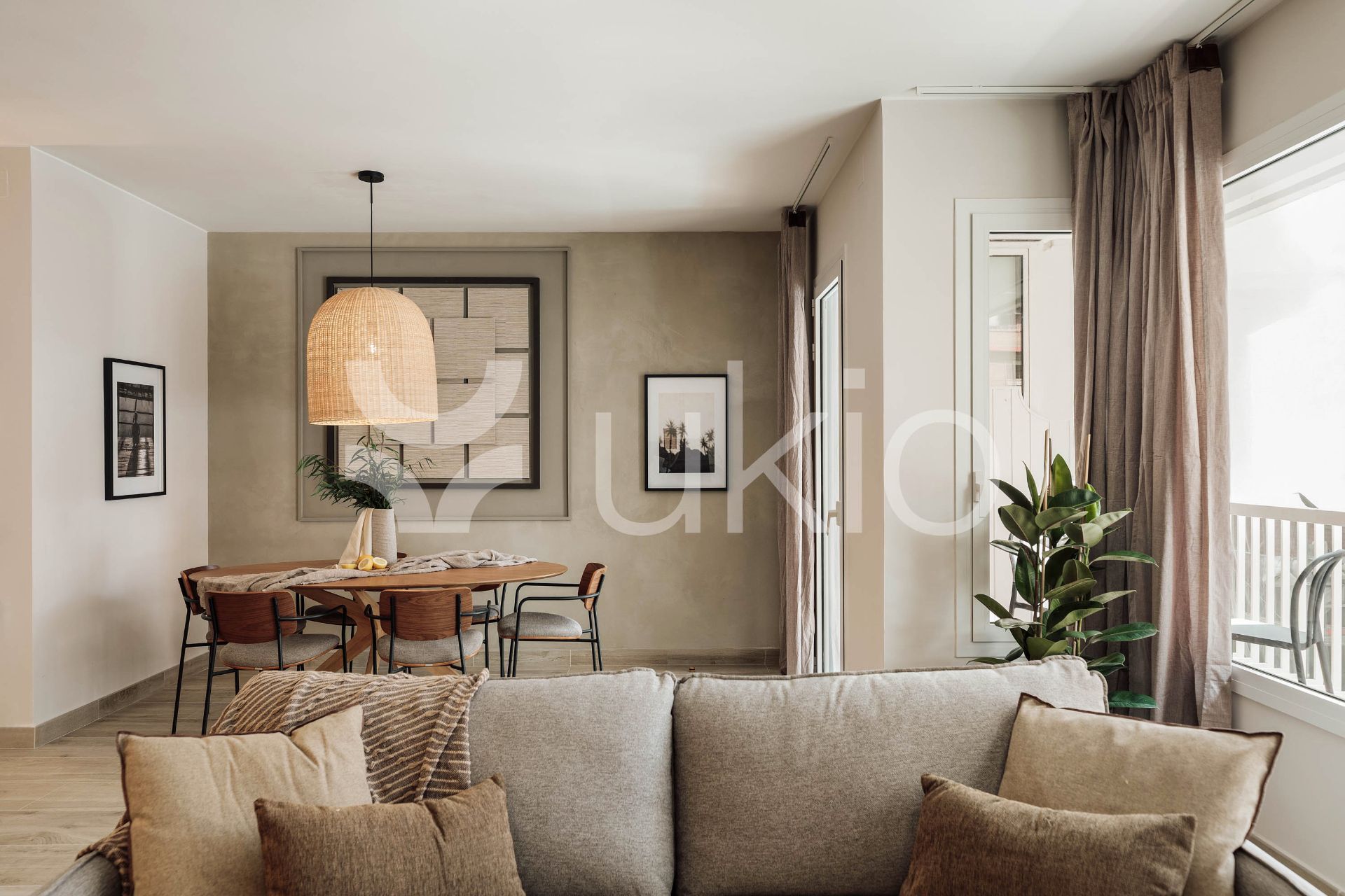 Sala d'estar de Apartament de lloguer en  Barcelona Capital amb Aire condicionat, Calefacció i Terrassa