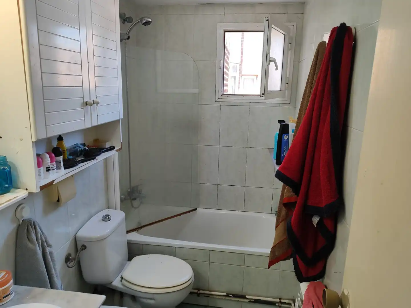 Bany de Pis en venda en Alicante / Alacant amb Calefacció, Moblat i Balcó