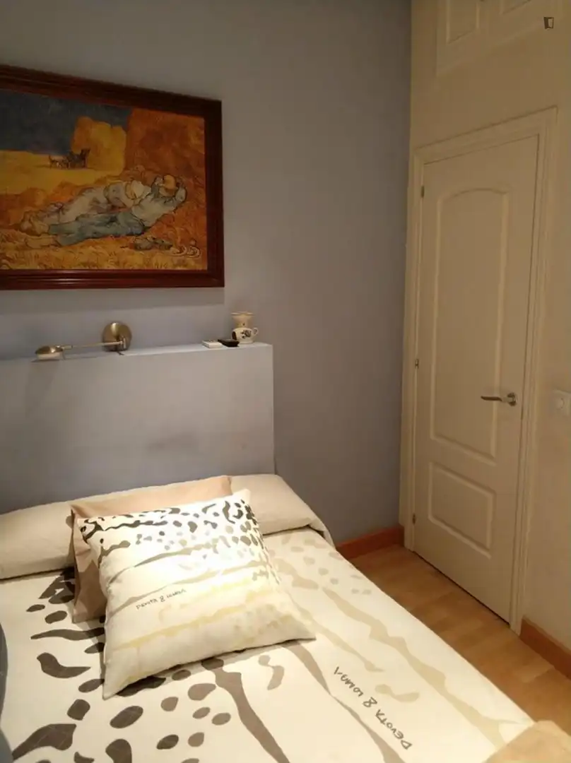 Habitación de Apartamento de alquiler en Madrid con Aire acondicionado, Amueblado y Lavadora