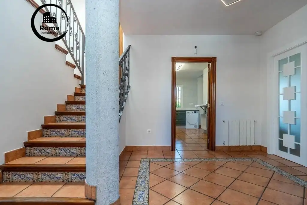 Villa zum Verkauf in Calle Calle Reina Sofía 31, imagen 2
