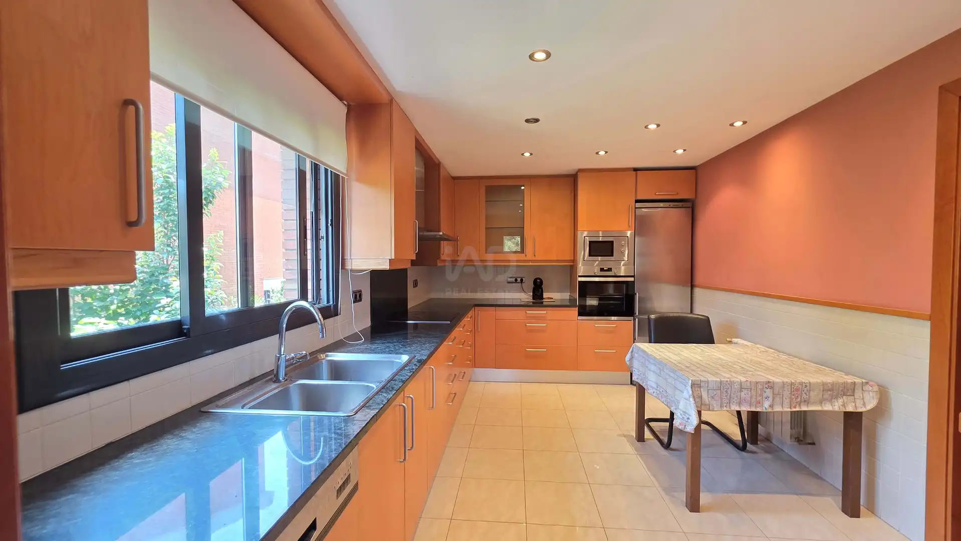 Kitchen of Houses for rent in Sant Cugat del Vallès  with Air Conditioner and Heating