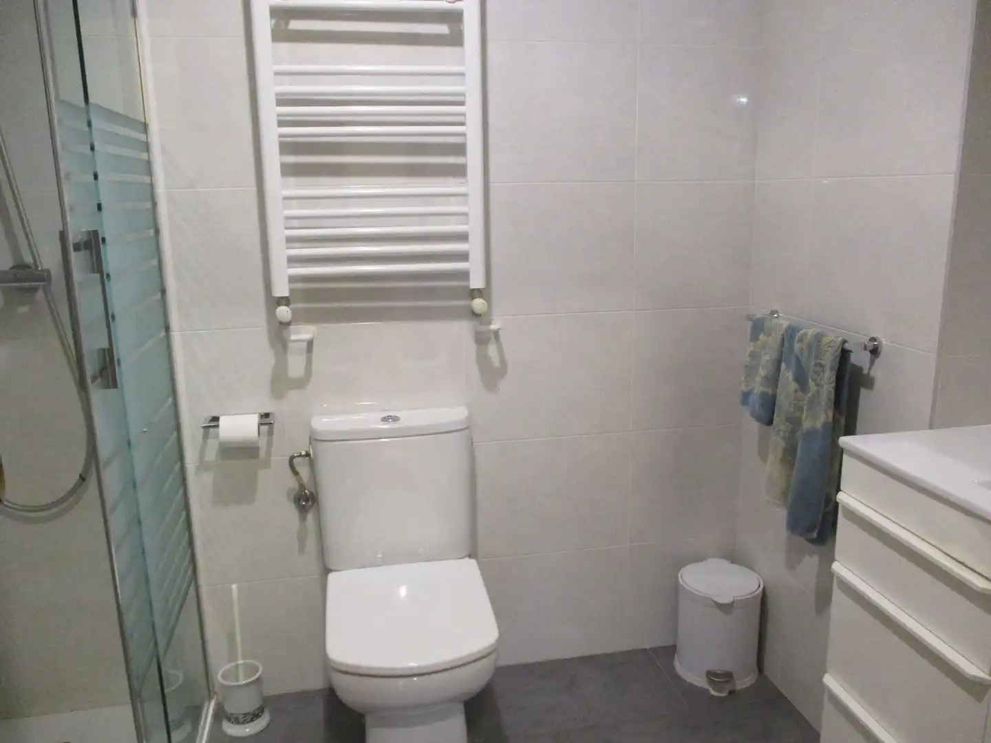Baño de Piso en venta en Donostia - San Sebastián  con Calefacción y Terraza