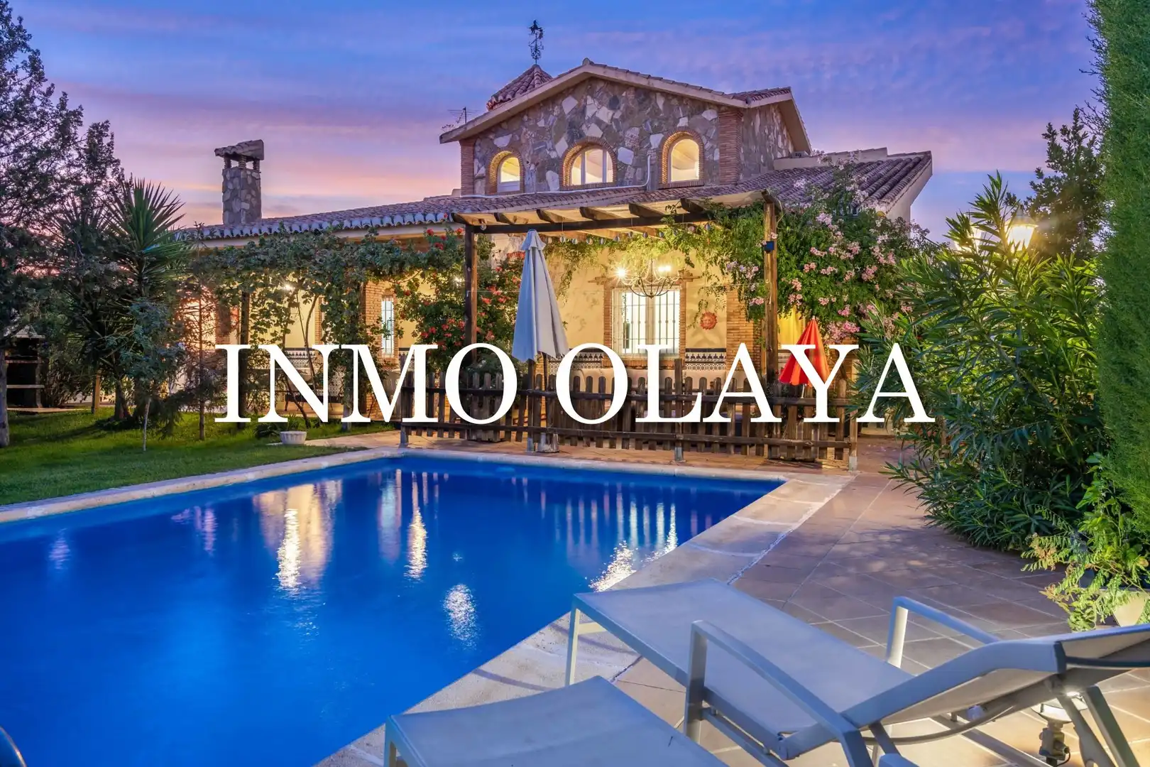 Houses for sale in La Zubia  with Air Conditioner, Heating and Furnished