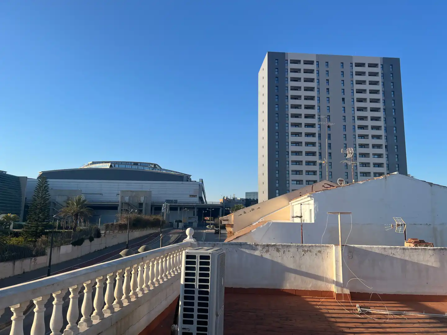 Vista exterior de Casa o chalet en venta en Valencia con Aire acondicionado, Terraza y Alarma