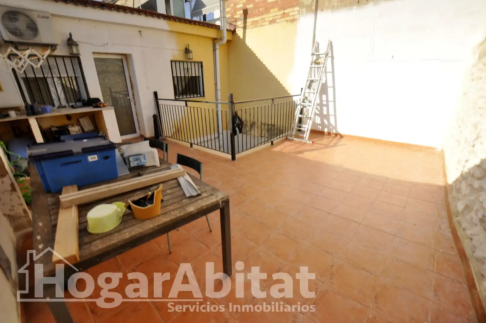 Vista exterior de Casa o chalet en venta en Manises con Aire acondicionado, Calefacción y Terraza