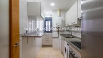 Kitchen of Flat for sale in  Sevilla Capital  with Air Conditioner