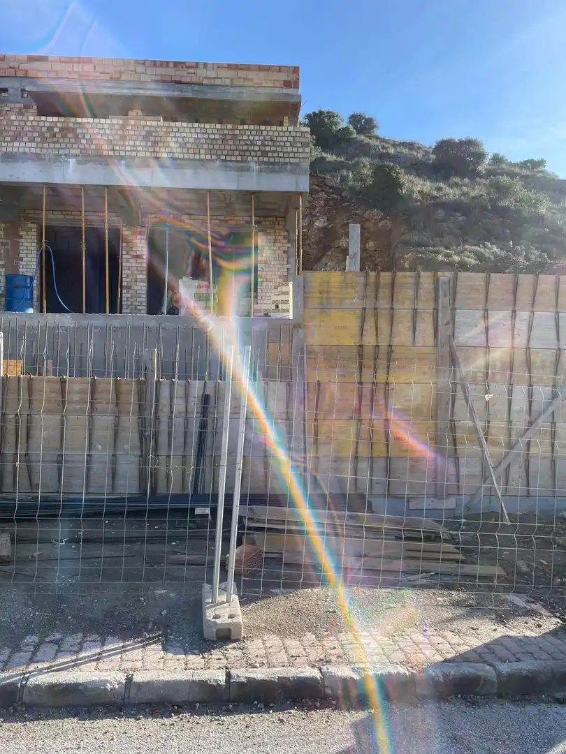 Vista exterior de Casa adosada en venda en Coín amb Terrassa i Alarma
