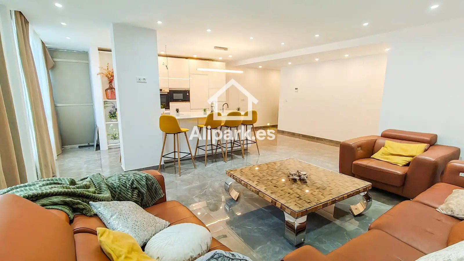 Piso de alquiler en Pintor Aparicio, Ensanche - Diputación