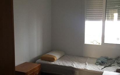 Bedroom of Flat for sale in  Sevilla Capital  with Air Conditioner, Terrace and Storage room