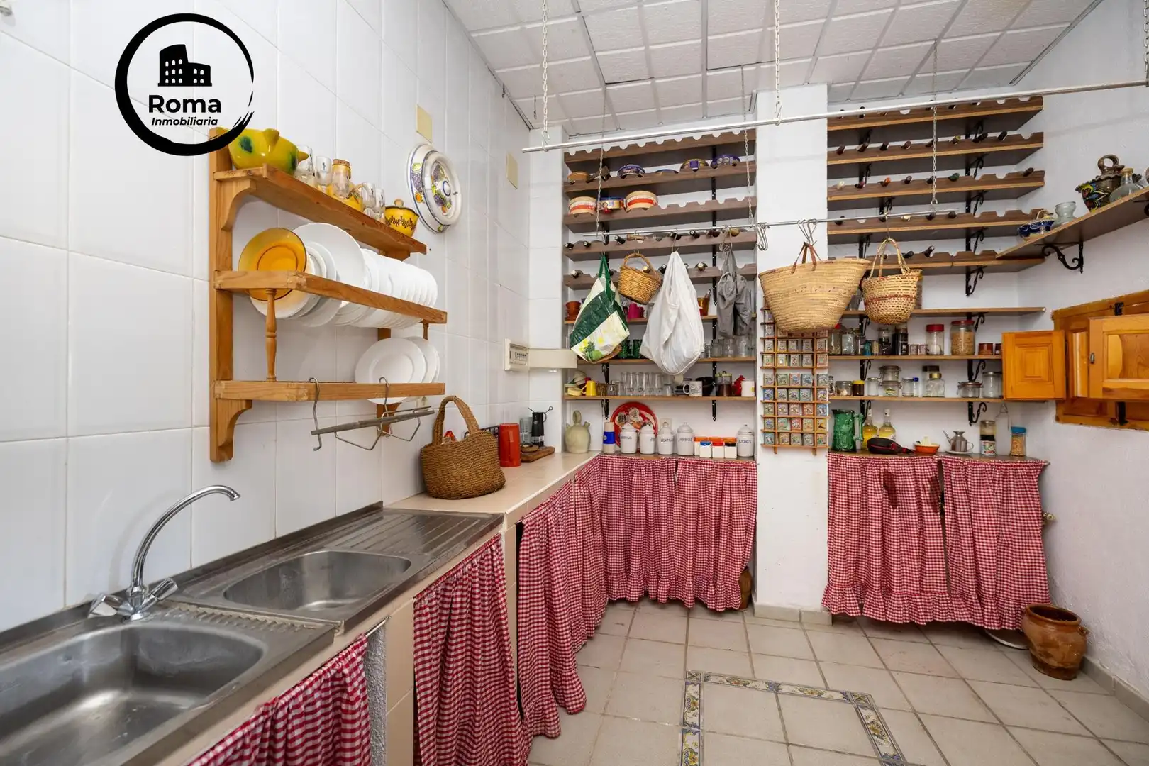 Kitchen of Detached homes for sale in Granada  with Heating, Private garden and Terrace