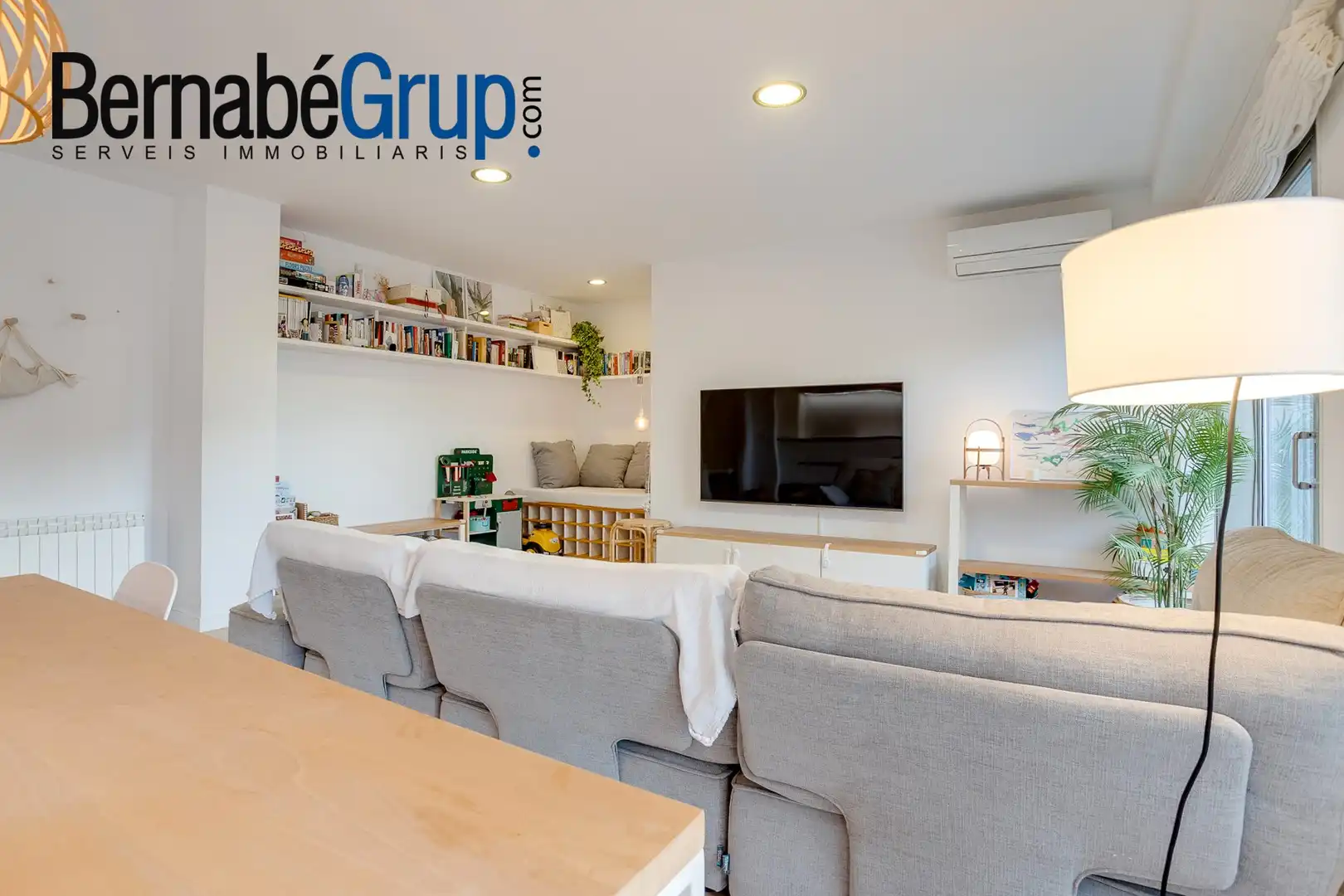 Sala de estar de Piso en venta en Granollers con Aire acondicionado, Calefacción y Parquet