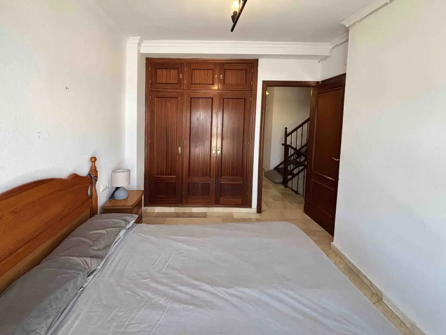 Dormitori de Casa adosada en venda en Benalup-Casas Viejas amb Aire condicionat, Calefacció i Terrassa