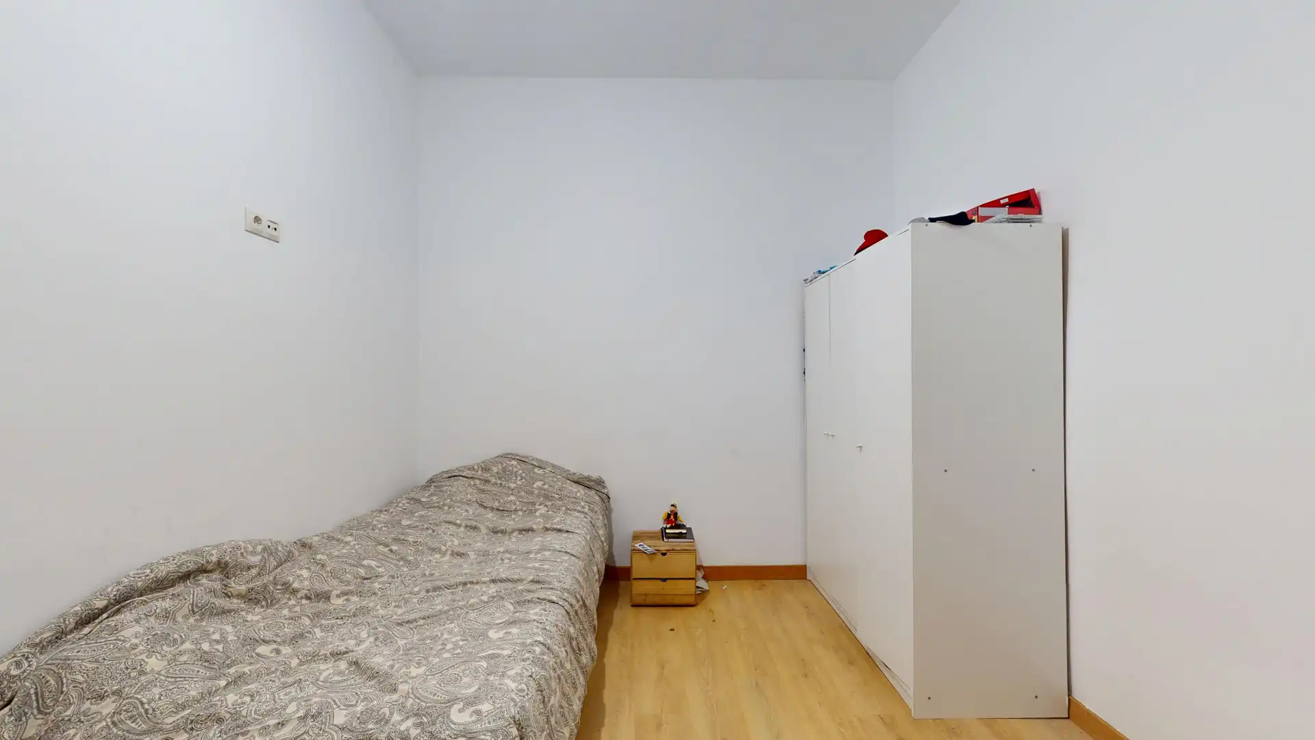 Habitación de Planta baja en venta en Bilbao  con Calefacción