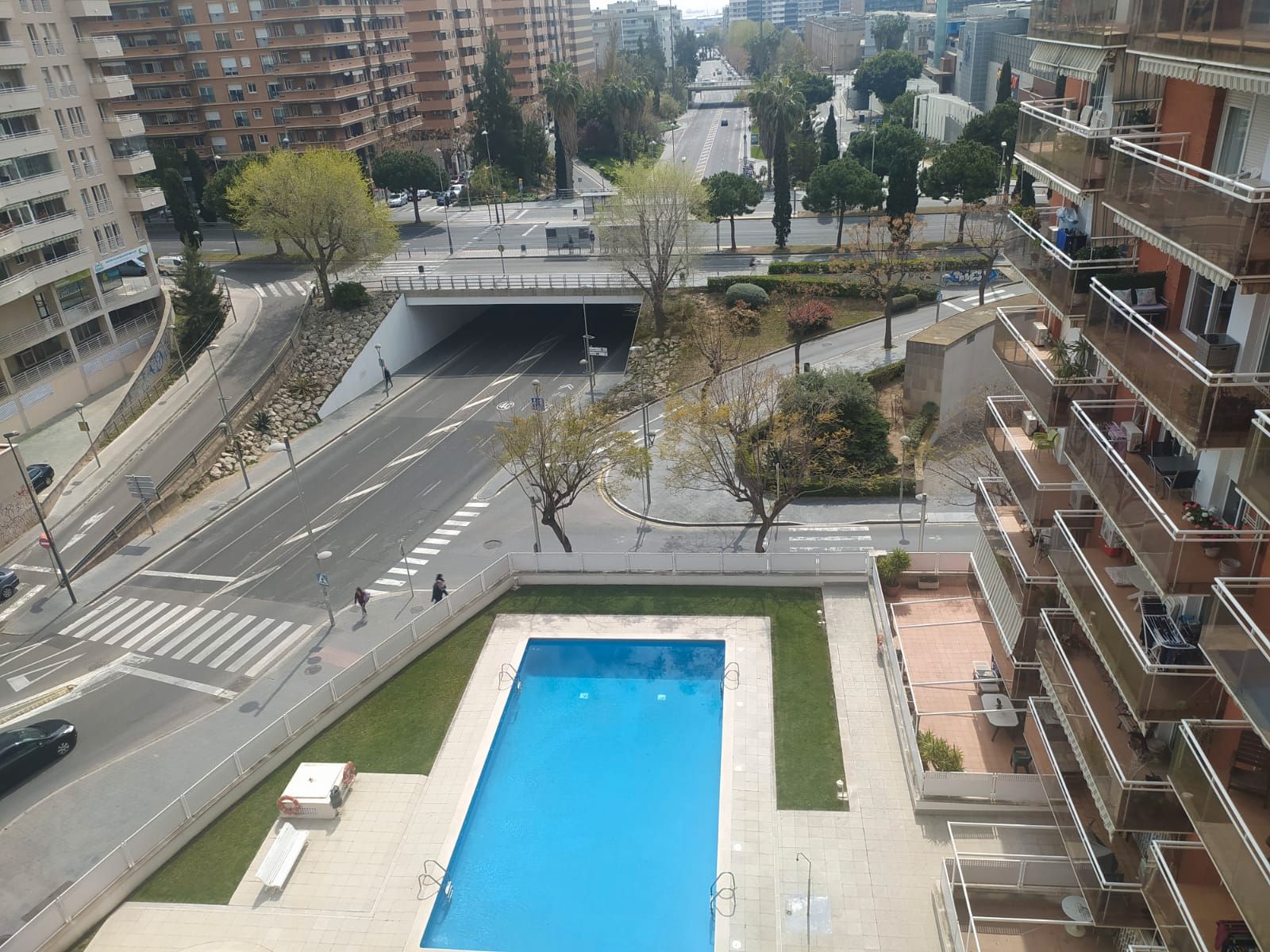 Piscina de Piso de alquiler en  Tarragona Capital con Terraza, Amueblado y Lavadora