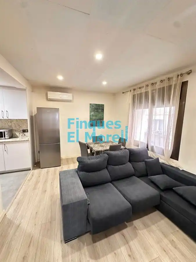 Sala de estar de Piso de alquiler en Vilallonga del Camp con Aire acondicionado, Calefacción y Parquet