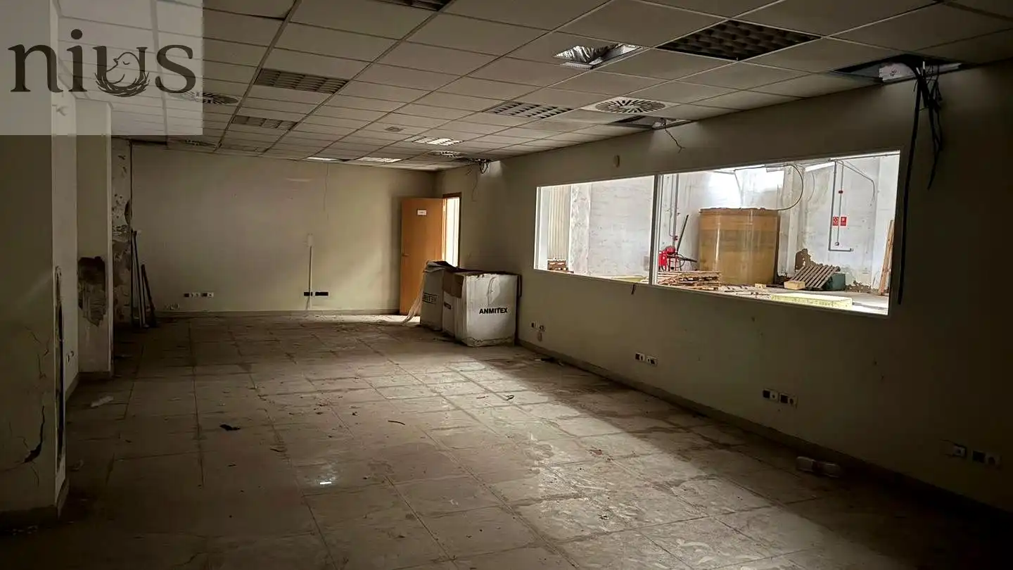 Nave industrial en venta en Silla