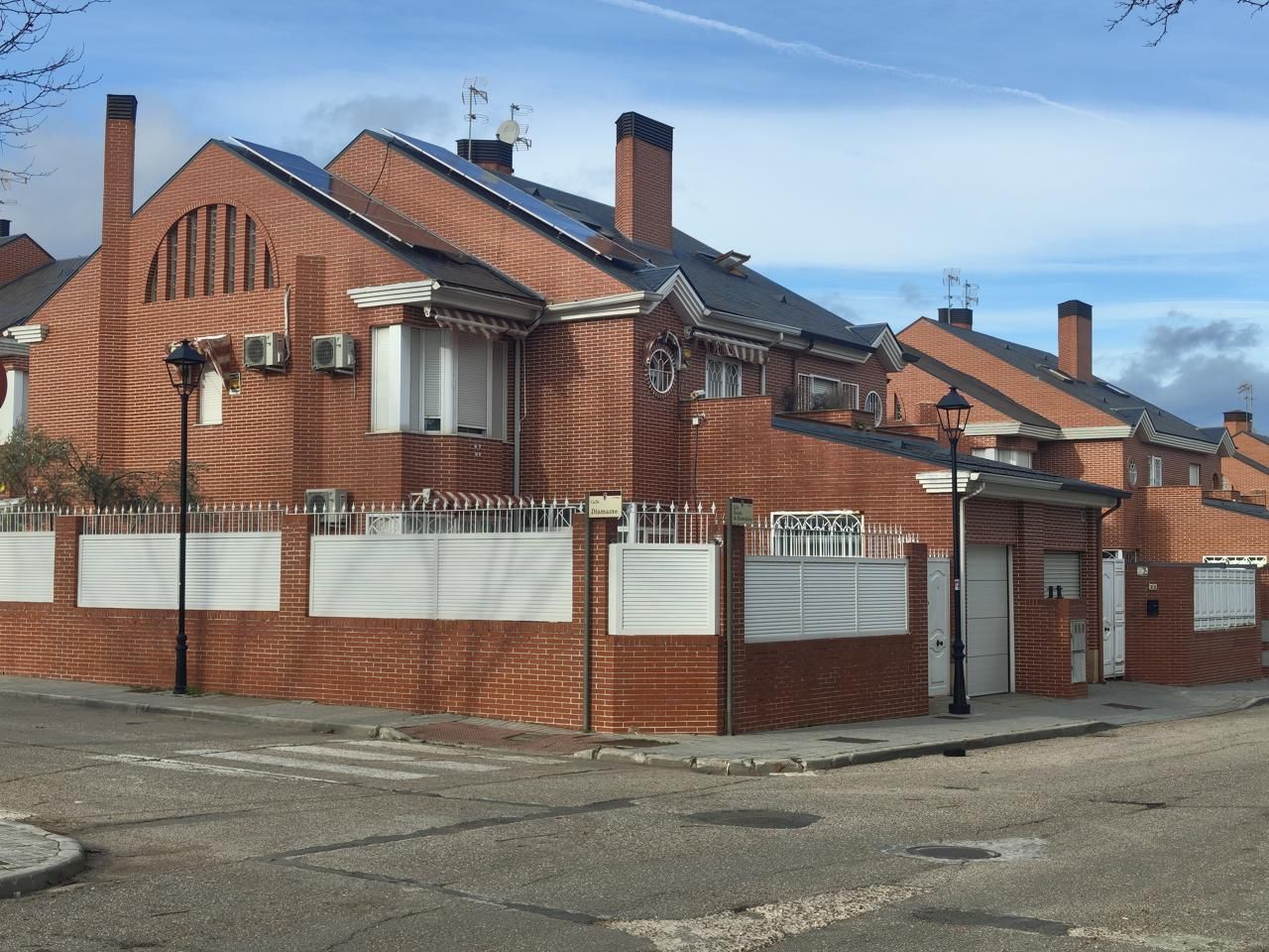 Exterior view of House or chalet for sale in Griñón  with Private garden, Terrace and Swimming Pool