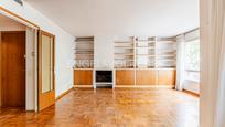 Living room of Apartment for sale in  Barcelona Capital  with Air Conditioner, Heating and Parquet flooring