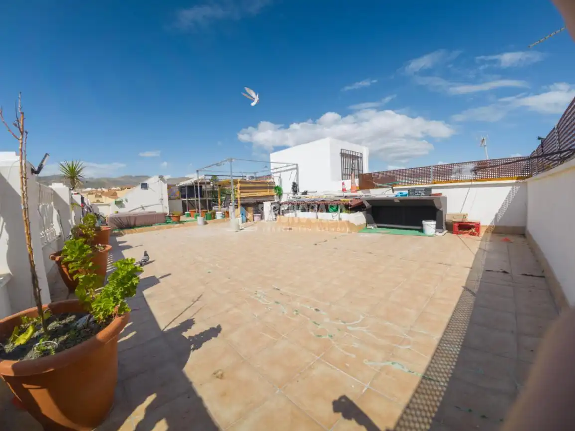Terrasse von Einfamilien-Reihenhaus zum Verkauf in Huércal de Almería
