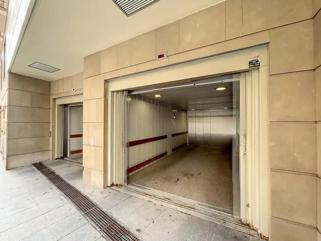 Parkplatz von Garage zum Verkauf in Alicante / Alacant