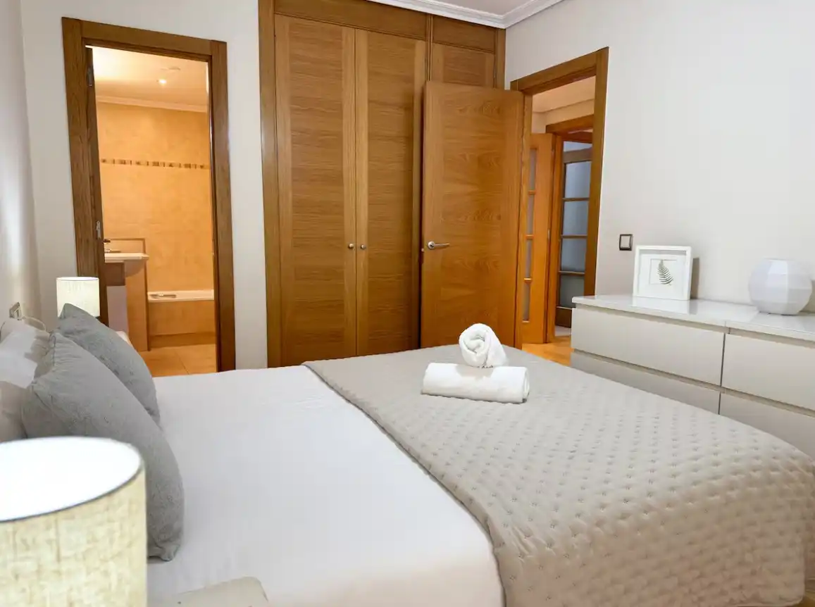 Wohnungen zur Miete in Rúa Cuba, 26, Plaza España - Corte Inglés