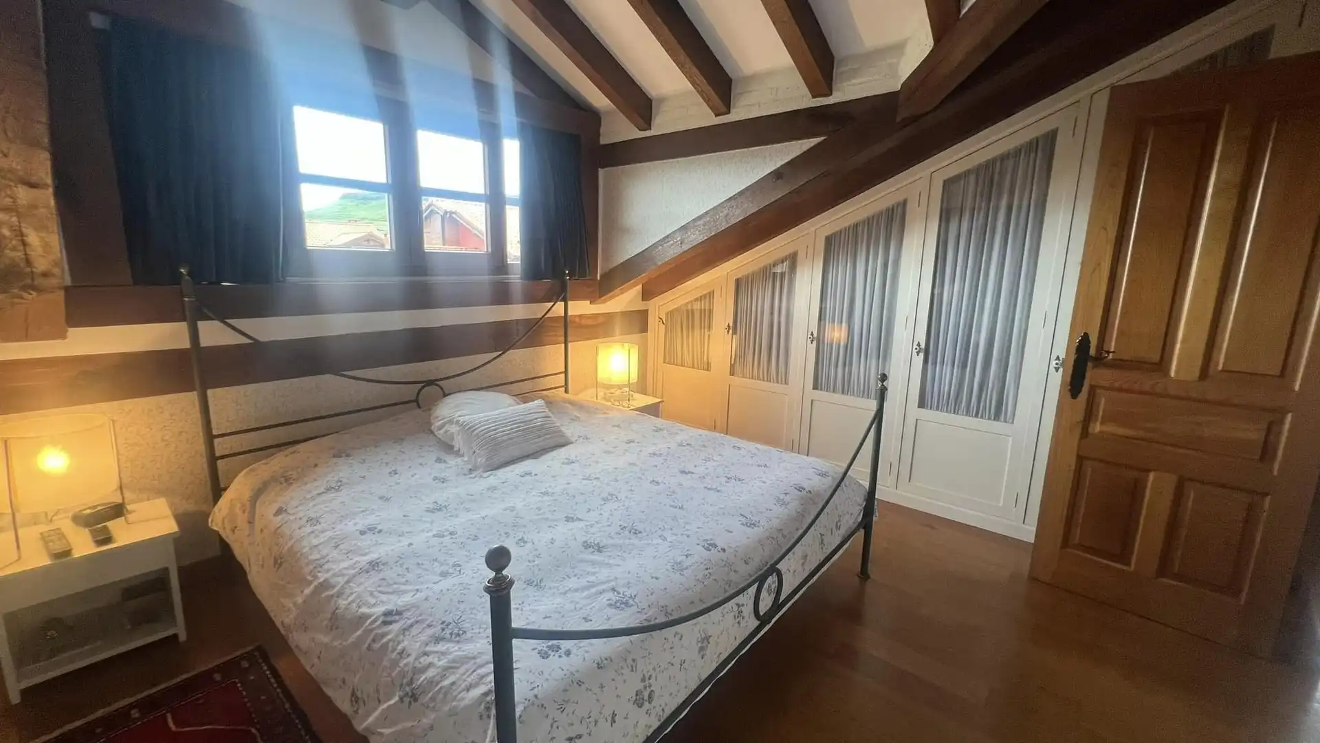 Schlafzimmer von Haus oder Chalet zum Verkauf in Suances mit Heizung, Privatgarten und Parkett