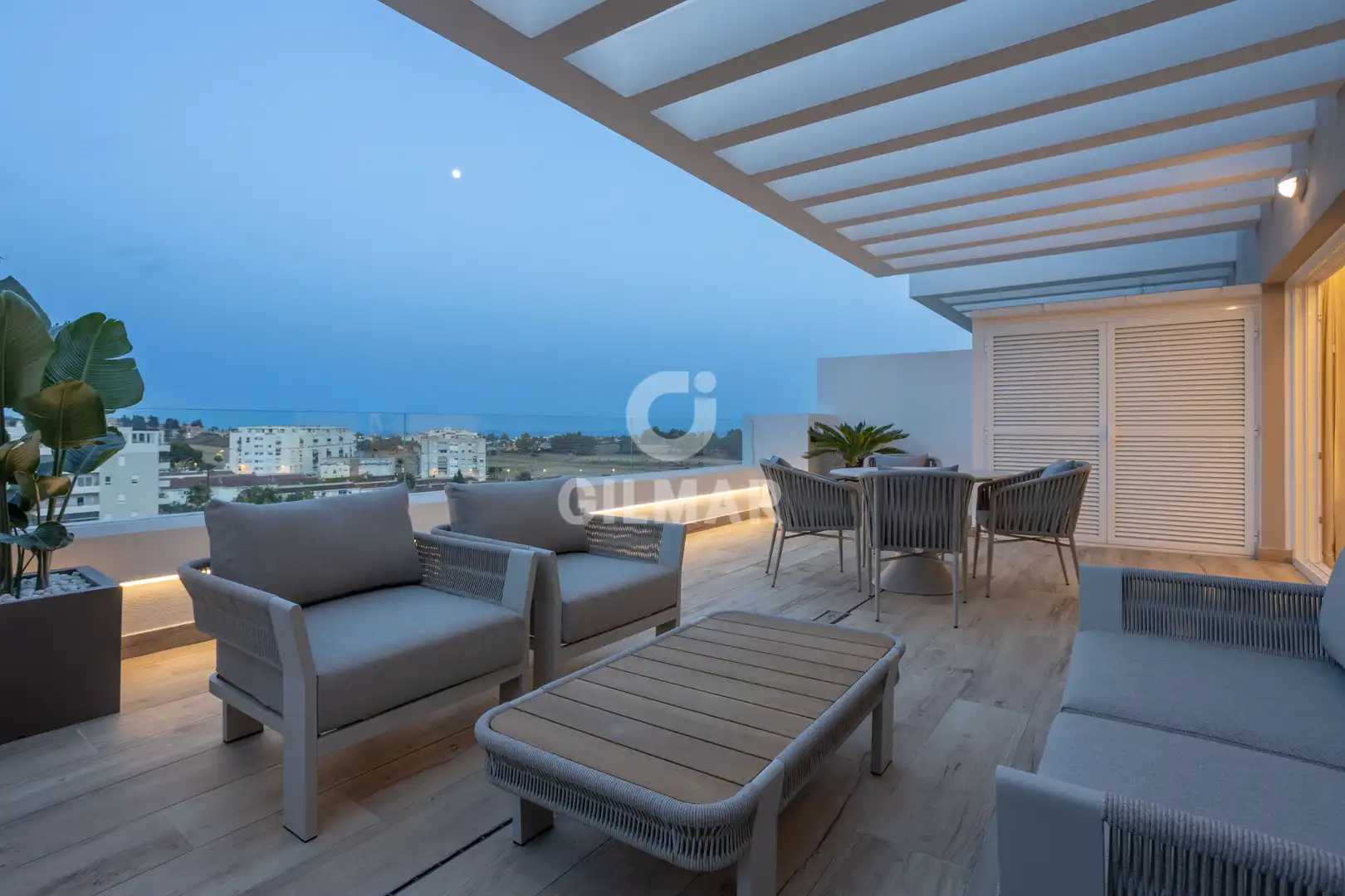 Penthouse with terrace for sale in Nueva Andalucía, imagen 37