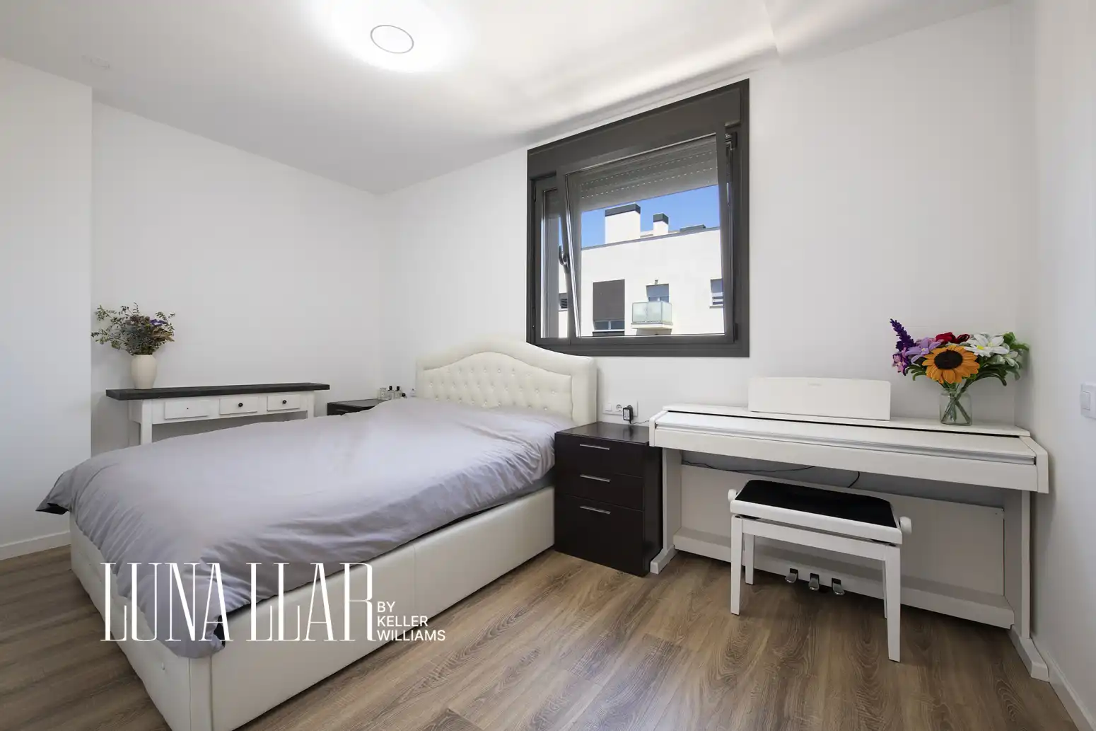 Habitación de Piso en venta en Cornellà de Llobregat con Aire acondicionado, Calefacción y Jardín privado