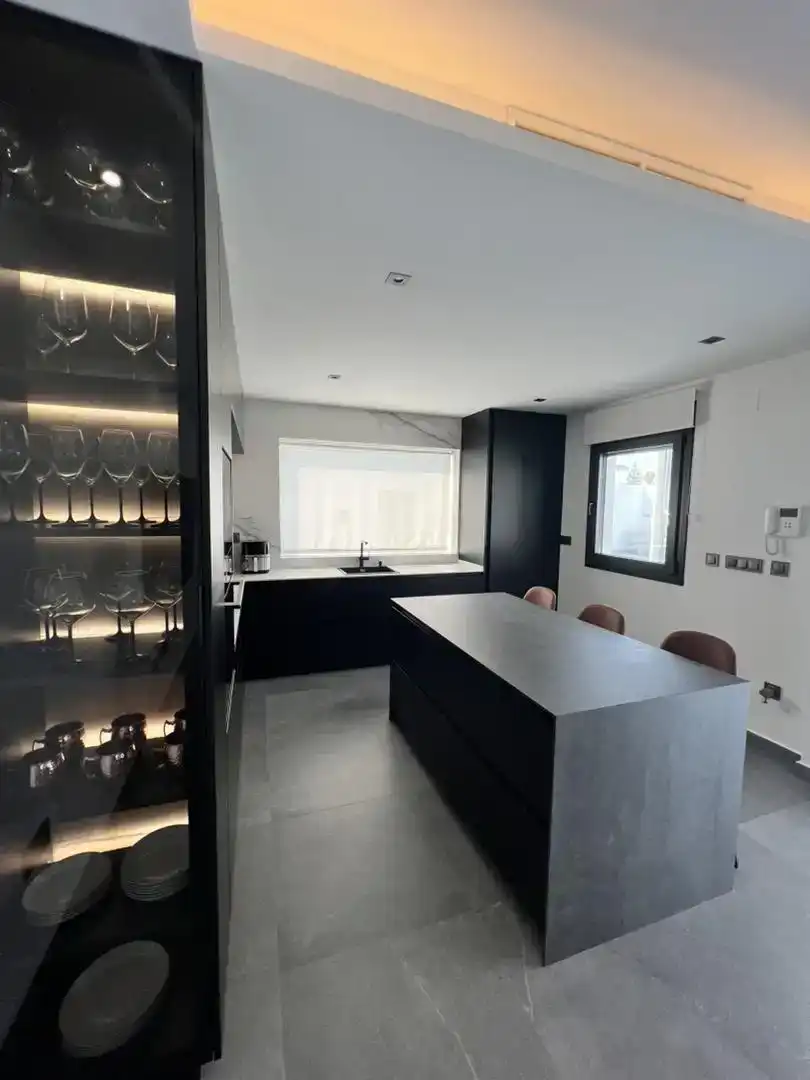 Cocina de Casa o chalet de alquiler en Sanlúcar de Barrameda con Aire acondicionado, Jardín privado y Trastero