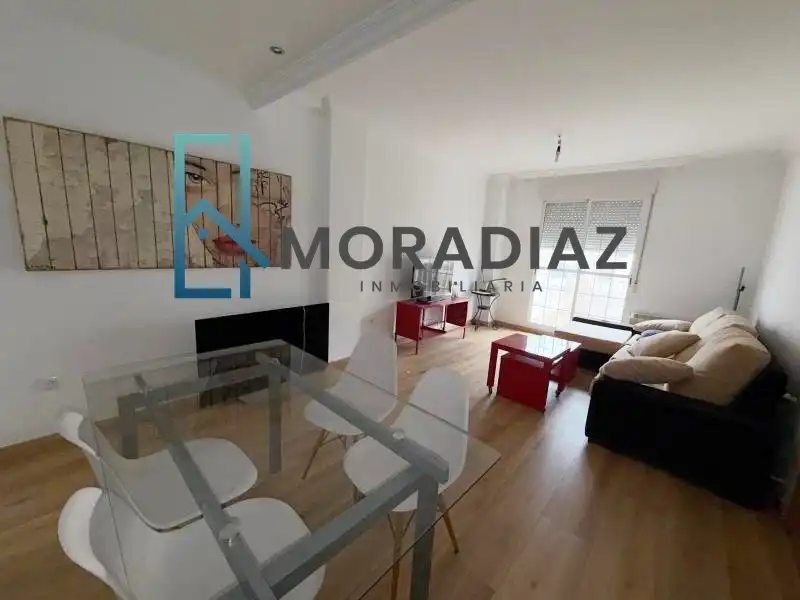 Vista exterior de Casa adosada en venta en Don Benito con Aire acondicionado, Calefacción y Parquet