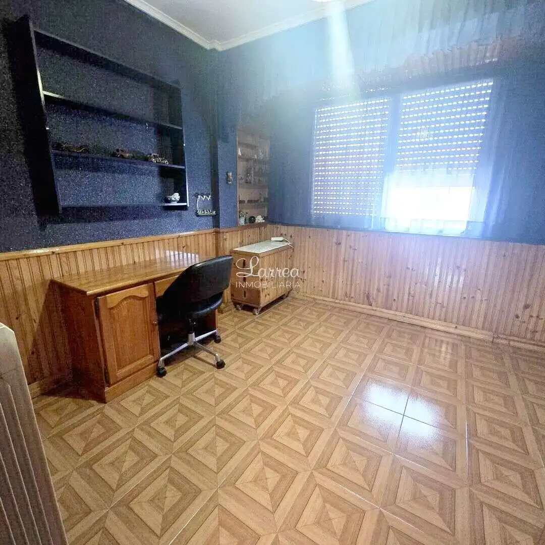 Piso en venta en Amorebieta-Etxano con Calefacción, Amueblado y Balcón