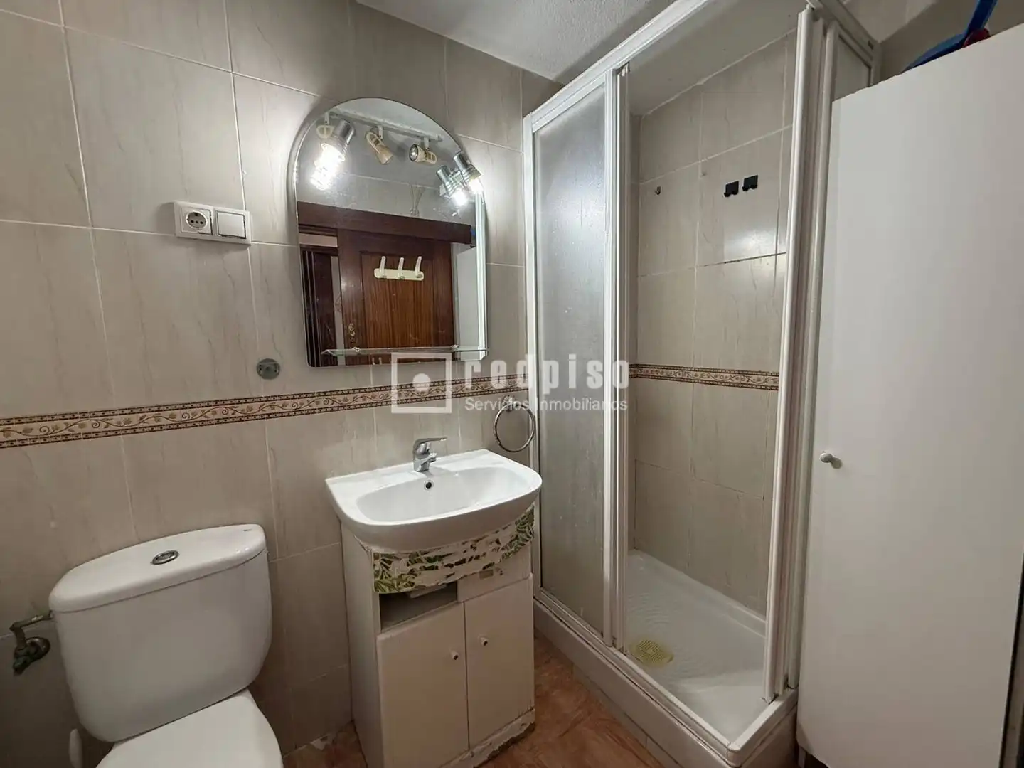 Habitación de Piso en venta en Madrid con Calefacción, Parquet y Trastero
